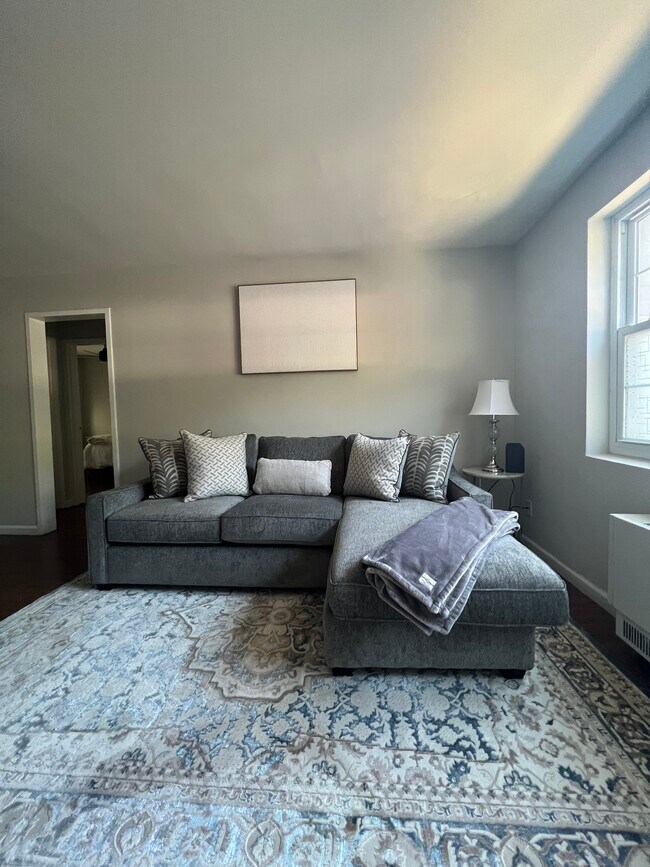 Foto del edificio - 2051 N Woodstock St
