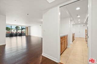 Foto del edificio - 10660 Wilshire Blvd