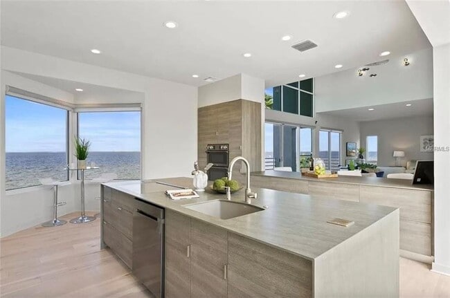 Building Photo - 1421 Jumana Loop