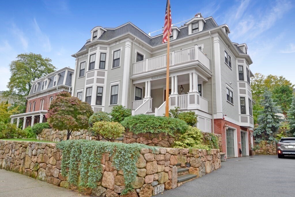 Primary Photo - 25 Millmont St