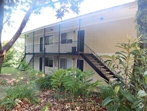 Building Photo - 448 Belmont Rd