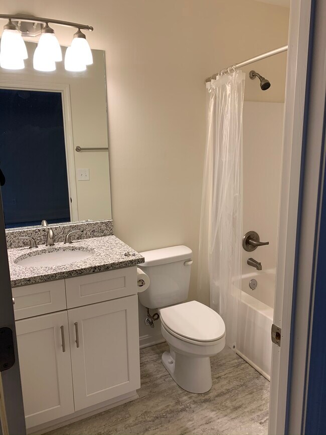 Bathroom - 1112 King Arthur Ln