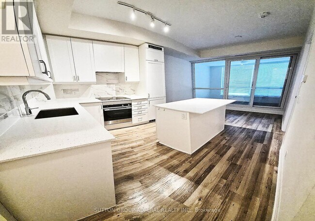 Building Photo - 9085 Jane St