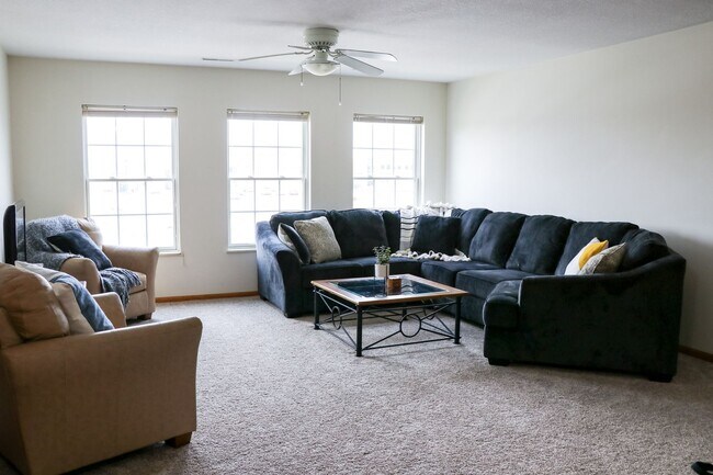 Foto del edificio - 2519 Bristol Dr