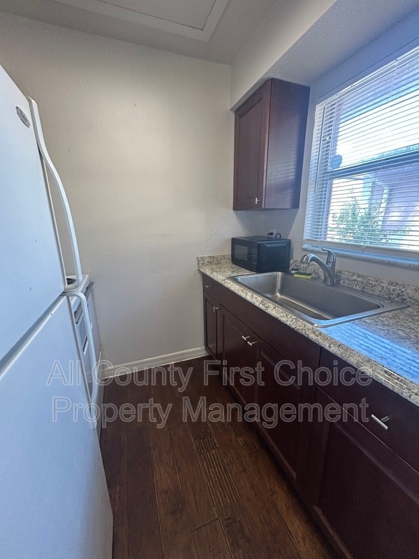 Building Photo - 3071 Park Ln