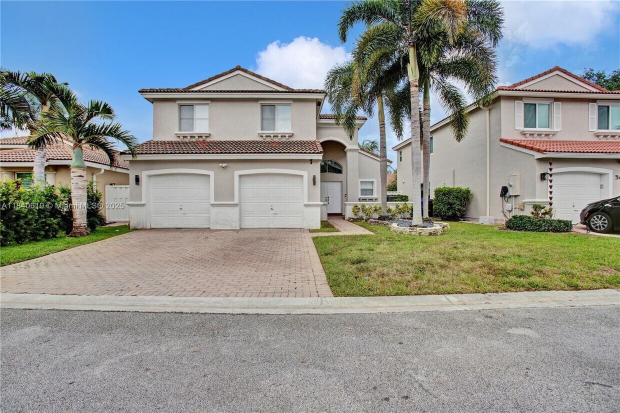 Foto principal - 3432 SW 49th St