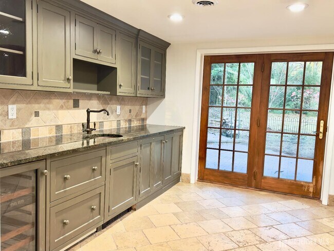 Foto del edificio - 1 High Acres Dr