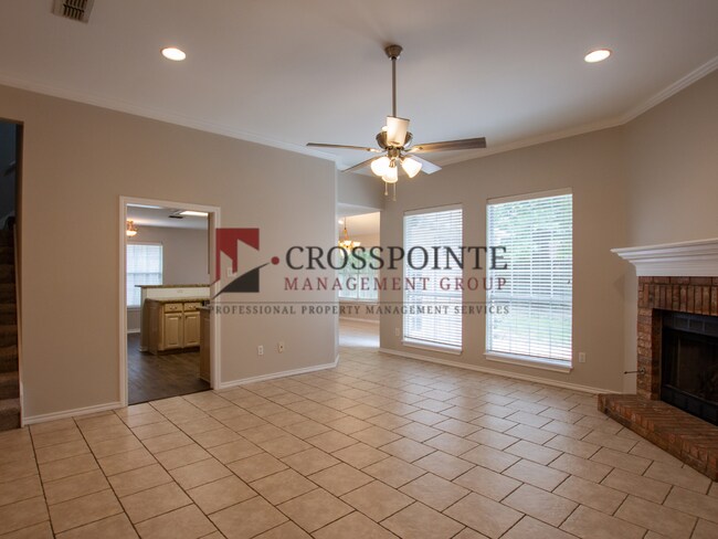 Foto del edificio - 5716 Bostick Dr