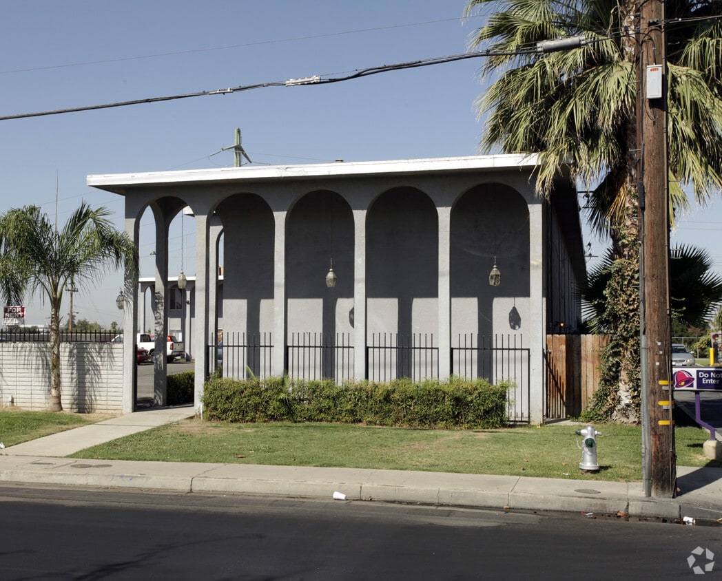 Building Photo - Union Avenue Townhome Apartments