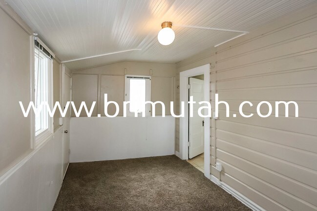 Foto del edificio - 658 E 3rd Ave