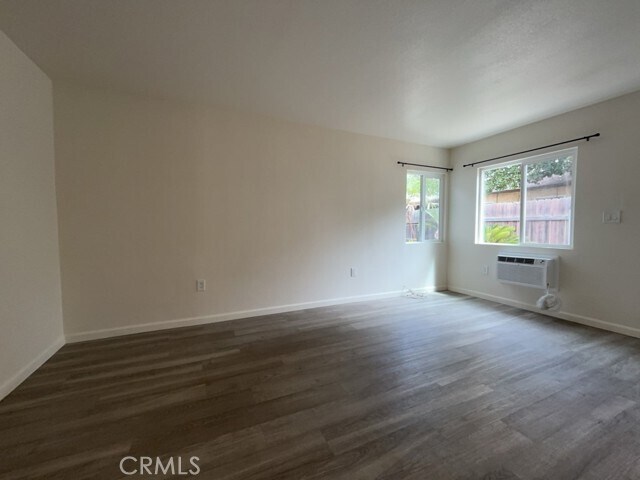 Foto del edificio - 3928 Everest Ave