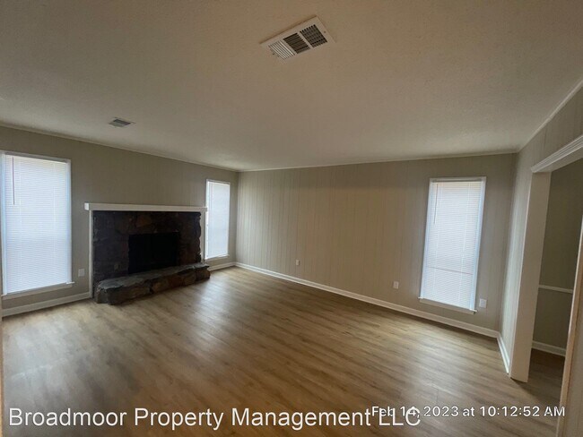 Building Photo - 3 br, 2 bath House - 6605 Elmore Road