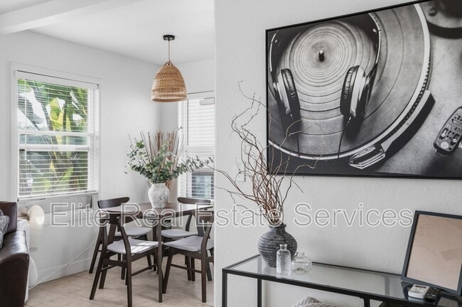 Foto del edificio - 2604 Juan St