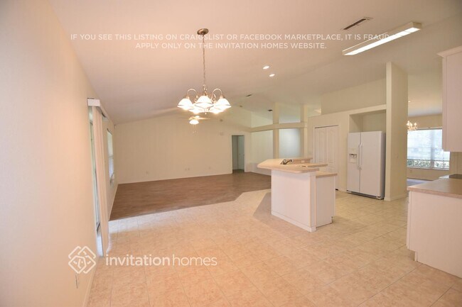 Foto del edificio - 708 June Lake Ln