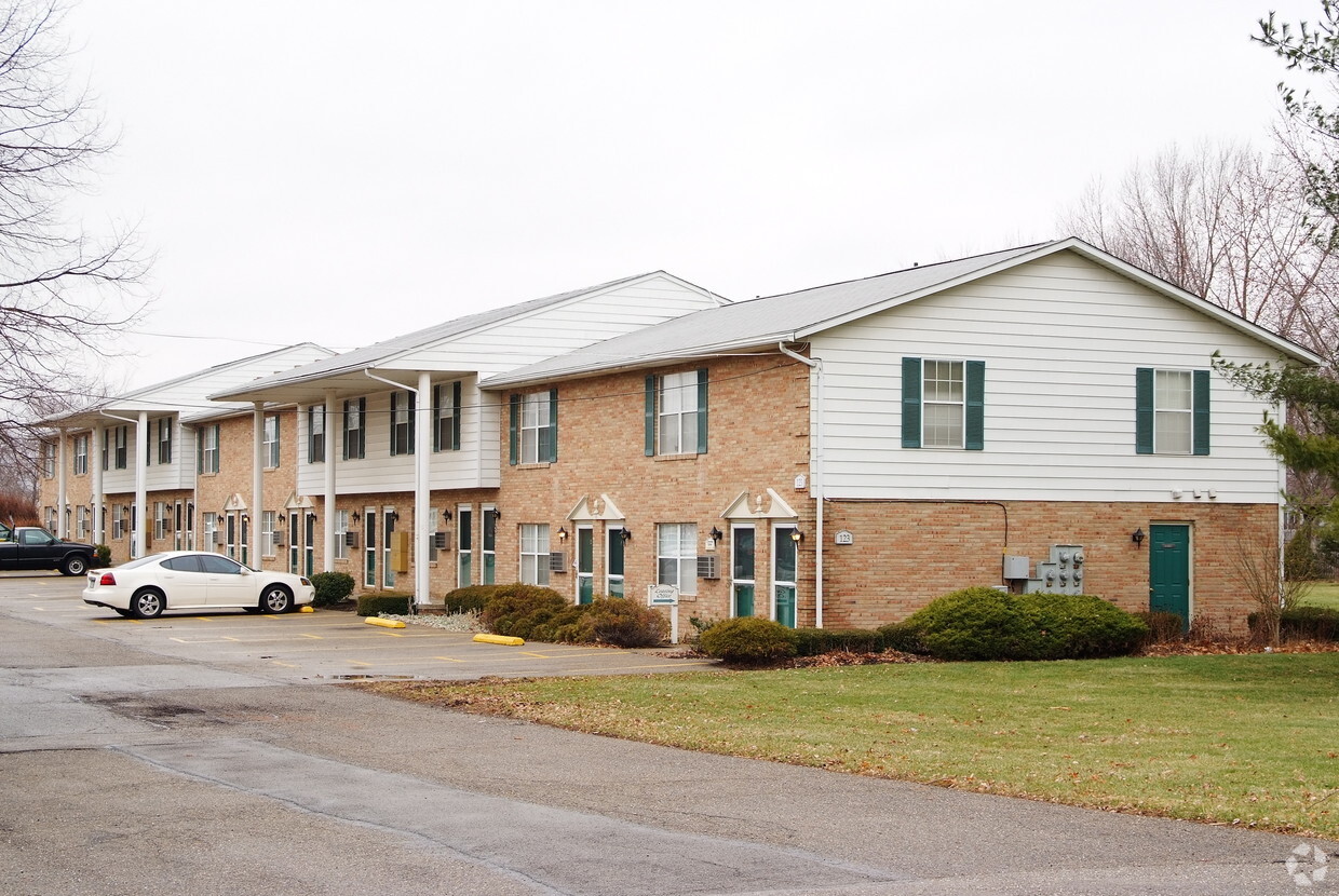 Building Photo - Maple Park Apartments