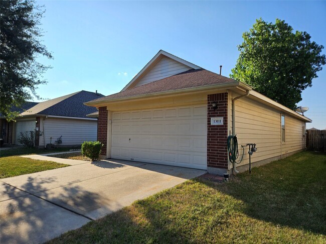 Building Photo - 13111 Cherryglade Ct