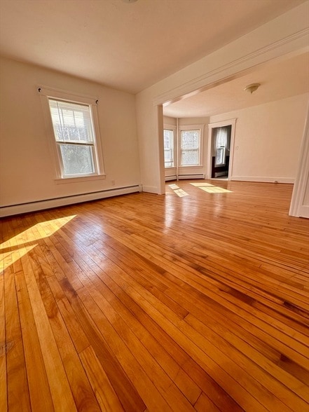 Building Photo - 58 Oxford St N