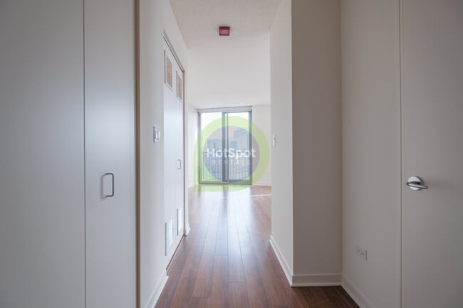 Foto del edificio - 543 N Kingsbury St