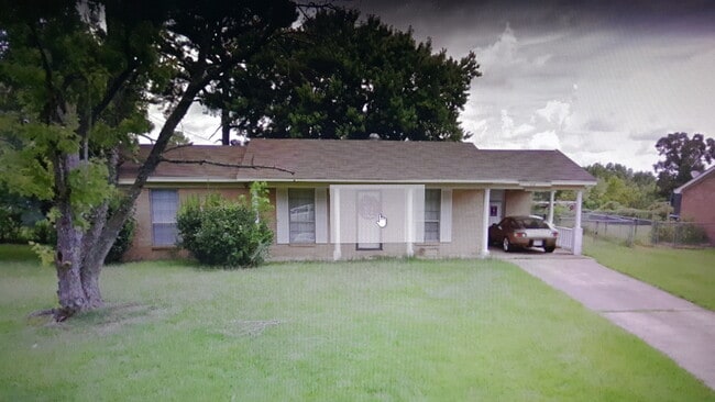 Building Photo - 418 Thacker Loop