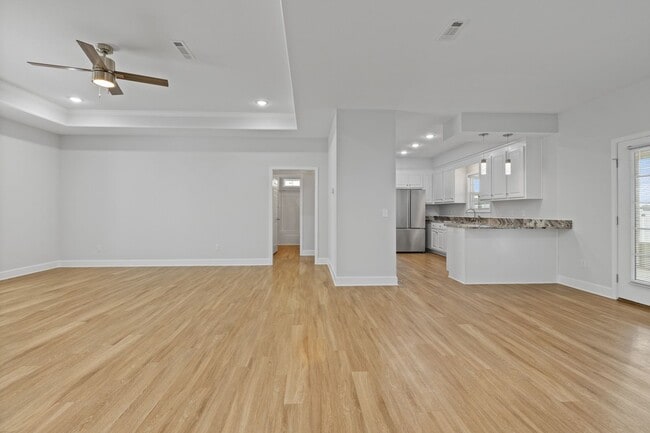 Building Photo - 156 Wingate Ave
