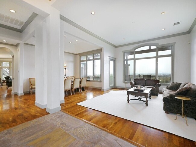 Foto del edificio - Barton Creek | Governor's Hill