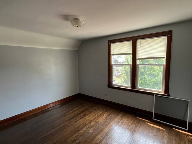 Foto del edificio - 2446 Lewis St
