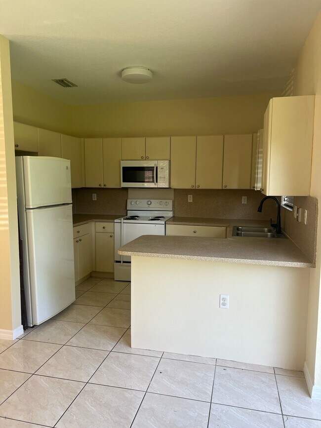 Foto del edificio - 12233 SW 215th Terrace