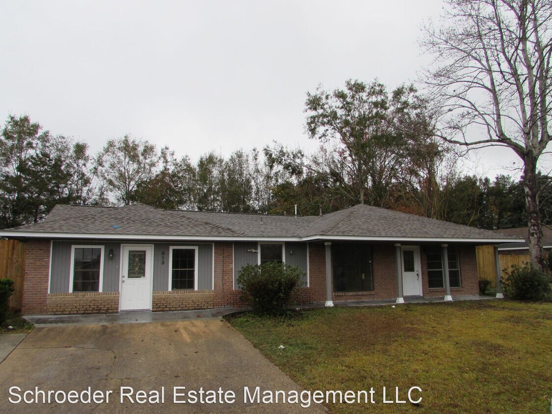 Primary Photo - 5 br, 3 bath House - 813 Wildwood Drive