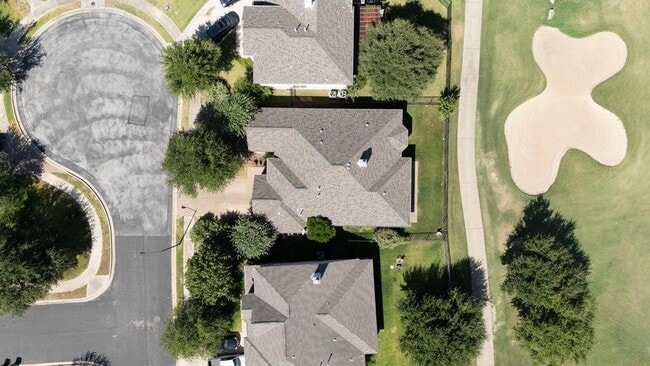 Building Photo - 904 Winding Creek Pl