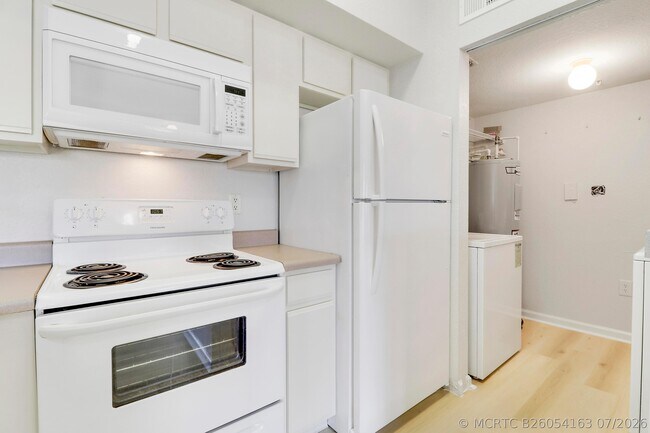 Foto del edificio - 121 SW Palm Dr