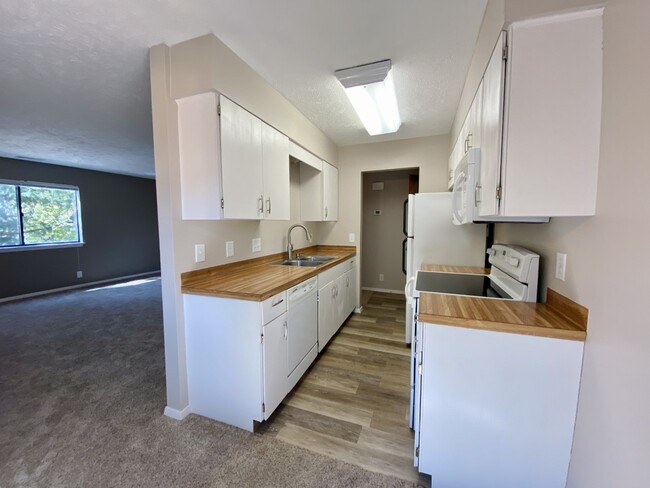 Nice, updated galley kitchen - 3027 W Capital Ave