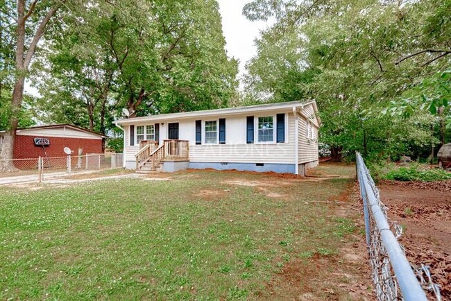 Foto del edificio - 26 Thurgood Marshall Rd