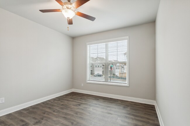 Building Photo - 204 Atkinson Way
