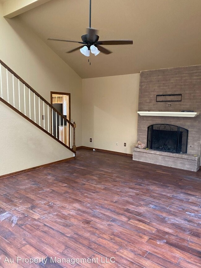 Building Photo - 3 br, 2.5 bath House - 1012 Sw 34th