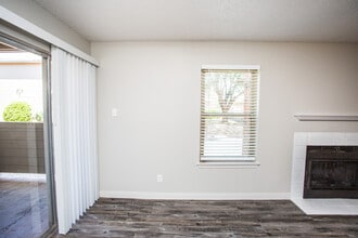 Building Photo - Saddlewood Apartments