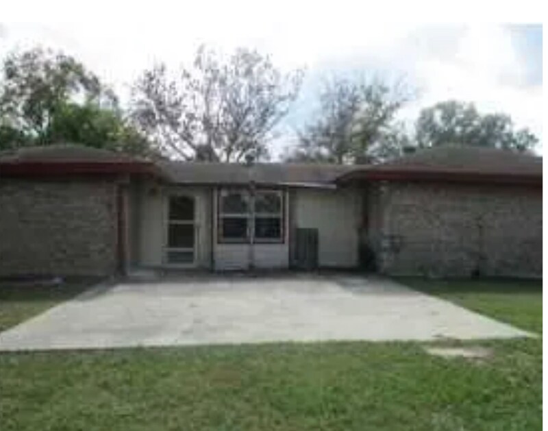 Foto del edificio - 3737 Hunting Creek Rd