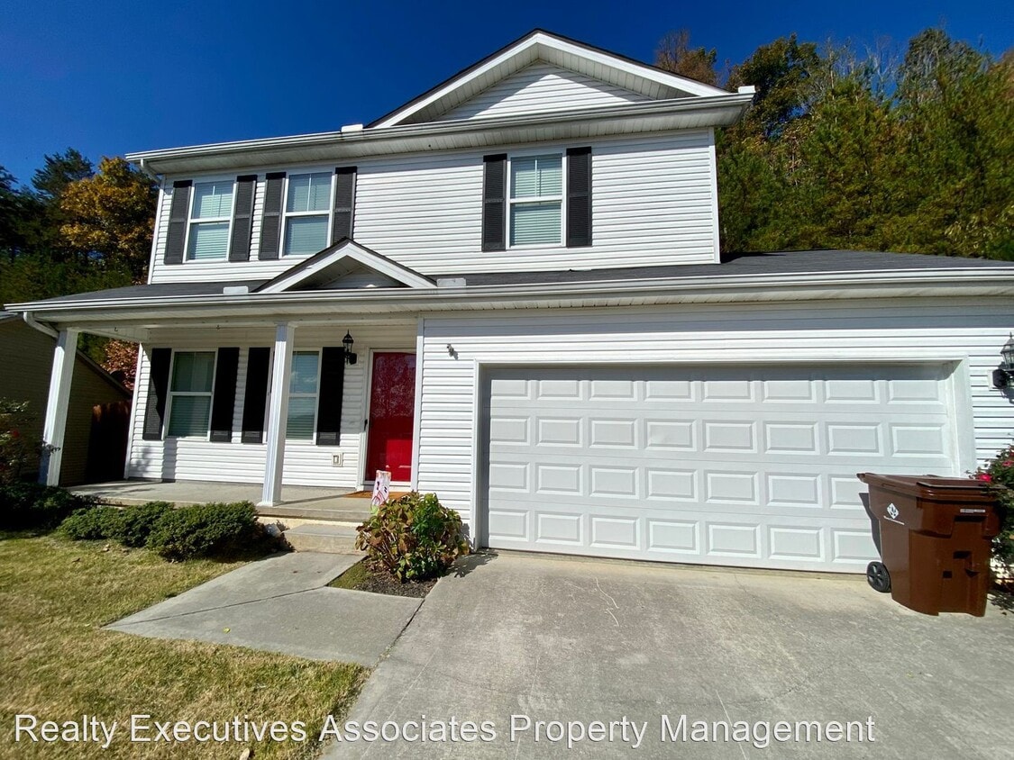 Primary Photo - 3 br, 2.5 bath House - 7223 Sunset Ridge Lane