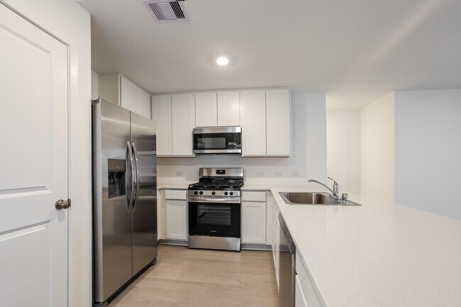 Foto del edificio - 10819 Bird Of Paradise Ln