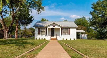 Building Photo - 717 N 37th St
