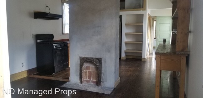 Building Photo - 2 br, 1 bath House - 5205 St. Claude Ave.