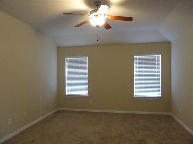 Building Photo - 2109 Sun Creek Dr