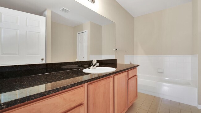 Foto del edificio - 56131 Stoney Pl Ln