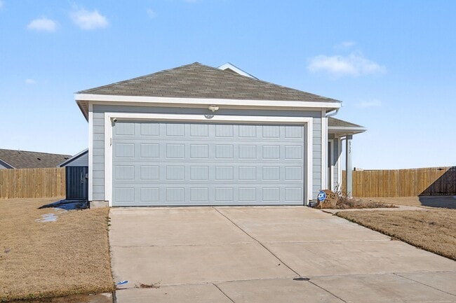 Building Photo - 6732 Bramblewood Dr