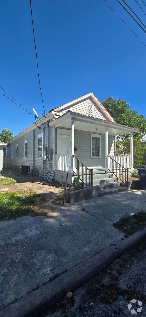 Building Photo - 2911 N 17th St