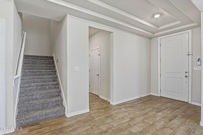 Building Photo - 7509 Enchanted Pk Dr