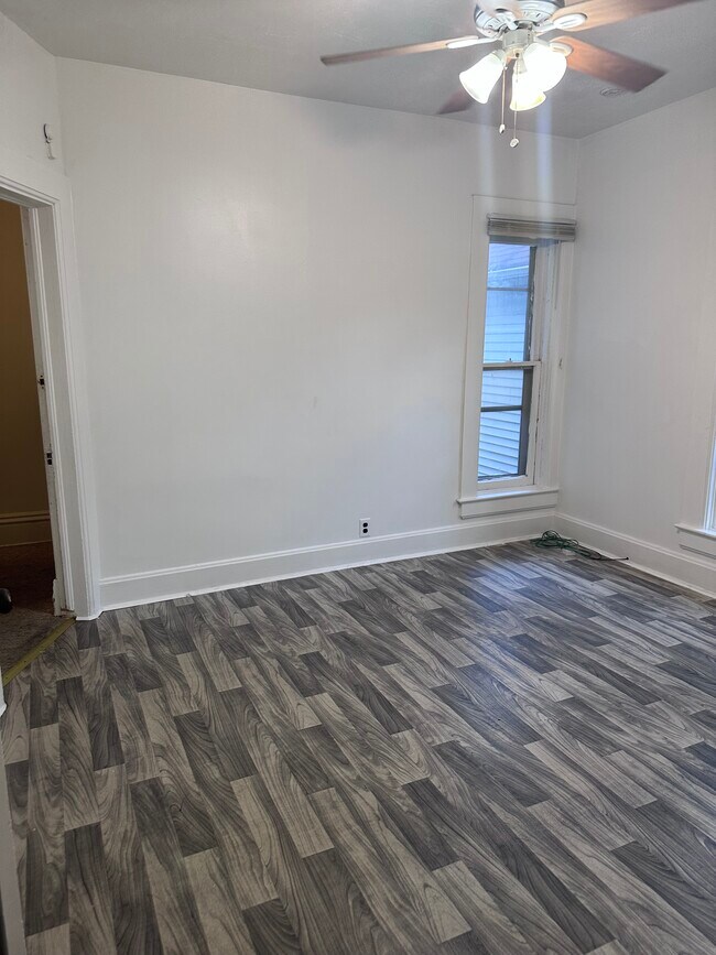 Foto del edificio - 914 Wisconsin Ave