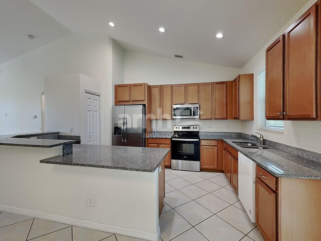Foto del edificio - 12823 24th St Cir E