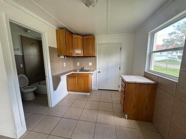 Foto del edificio - 1107 SW Fort King St