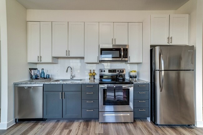 Building Photo - Maple View Flats