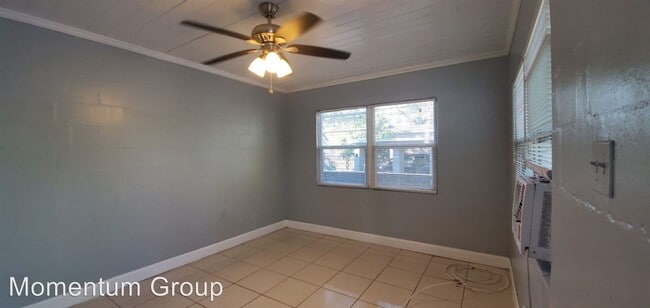 Building Photo - 2 br, 1 bath House - 3618 Machado  Unit B